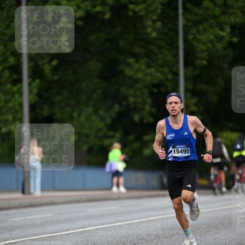 29.06.2025 - hella hamburg halbmarathon Dr. Thomas Lammeyer http://msf.ph/oto/8156811 29.06.2025 09:43:07 Kennedybrücke 34, 35, 52, 53, 54, 2659, 3720, 6530, 9255, 10650 meine-sportfotos.de