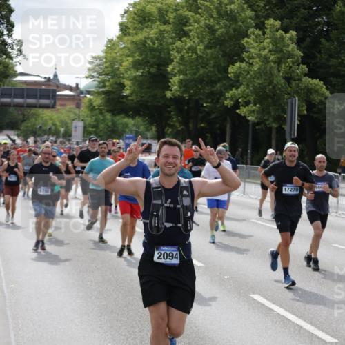 29.06.2025 - hella hamburg halbmarathon Jannik Wohlers http://msf.ph/oto/8156820 29.06.2025 10:17:21 Lombardsbrücke 1015, 1204, 1274, 1458, 1622, 1749, 1795, 2094, 2259, 2548, 3138, 3292, 4218, 5002, 5004, 5290, 5611, 5733, 6254, 6336, 6352, 6786, 7258, 7413, 8144, 8799, 9400, 9798, 9848, 9964, 10174, 10677, 10831, 11156, 11275, 11372, 11656, 11707, 11916, 12031, 12401, 12553, 12683, 13843, 14013, 14194, 14307, 14420, 14701, 14738, 14825, 15203, 15322, 15978, 16038, 16576, 16707, 17083, 17270, 17542, 17616, 19029 meine-sportfotos.de