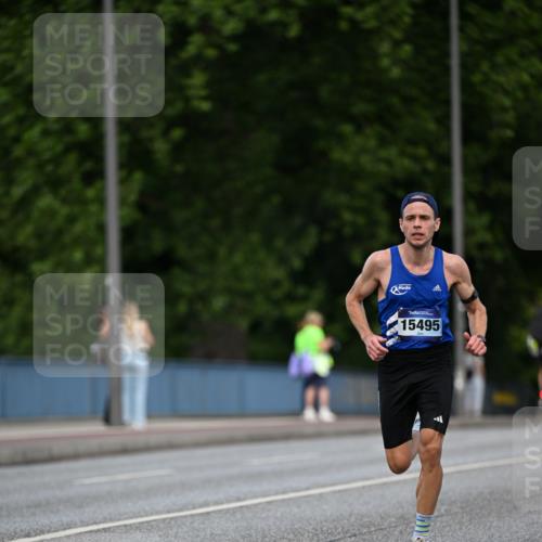 29.06.2025 - hella hamburg halbmarathon Dr. Thomas Lammeyer http://msf.ph/oto/8156830 29.06.2025 09:43:08 Kennedybrücke 34, 35, 52, 53, 54, 2659, 3720, 6530, 9255, 10650 meine-sportfotos.de