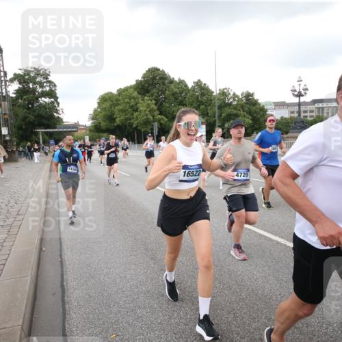 29.06.2025 - hella hamburg halbmarathon Jannik Wohlers http://msf.ph/oto/8156868 29.06.2025 10:54:01 Lombardsbrücke 1762, 1822, 1949, 2244, 2532, 3364, 3761, 3795, 3857, 4720, 4971, 5157, 5185, 5216, 5309, 5514, 5933, 5993, 6023, 6279, 6987, 7498, 7670, 7874, 7946, 7986, 8801, 8803, 9130, 10207, 11354, 11785, 12923, 12930, 13035, 13257, 13693, 13733, 14655, 14904, 15174, 15627, 15628, 15674, 15731, 16117, 16522, 16628, 16683, 17394, 18093, 18431 meine-sportfotos.de