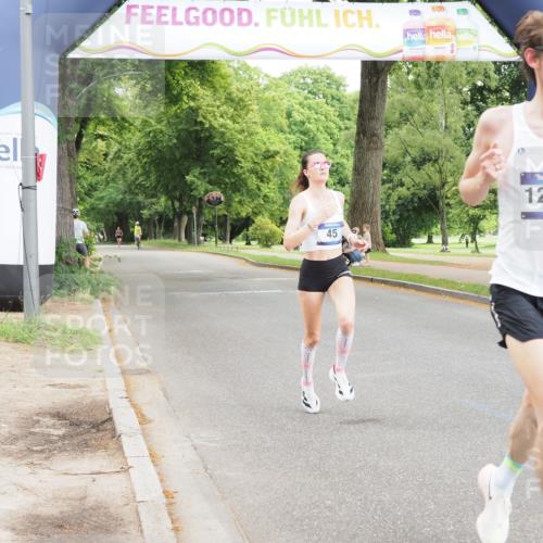 29.06.2025 - hella hamburg halbmarathon MichiJ http://msf.ph/oto/8156873 29.06.2025 10:06:47 Zwischen KM18-KM19 45, 12673 meine-sportfotos.de