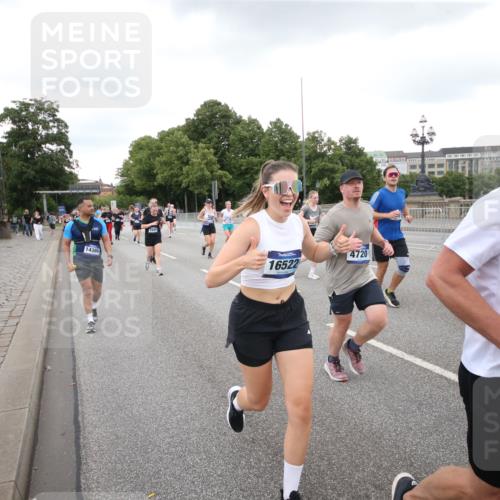 29.06.2025 - hella hamburg halbmarathon Jannik Wohlers http://msf.ph/oto/8156876 29.06.2025 10:54:01 Lombardsbrücke 1762, 1822, 1949, 2244, 2532, 3364, 3761, 3795, 3857, 4720, 4971, 5157, 5185, 5216, 5309, 5514, 5933, 5993, 6023, 6279, 6987, 7498, 7670, 7874, 7946, 7986, 8801, 8803, 9130, 10207, 11354, 11785, 12923, 12930, 13035, 13257, 13693, 13733, 14655, 14904, 15174, 15627, 15628, 15674, 15731, 16117, 16522, 16628, 16683, 17394, 18093, 18431 meine-sportfotos.de
