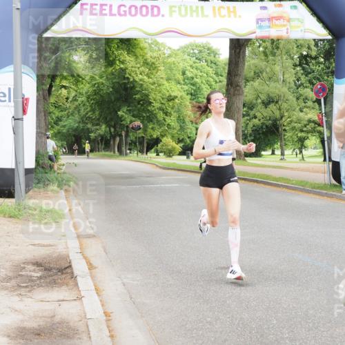 29.06.2025 - hella hamburg halbmarathon MichiJ http://msf.ph/oto/8156889 29.06.2025 10:06:47 Zwischen KM18-KM19 45, 12673 meine-sportfotos.de