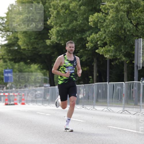 29.06.2025 - hella hamburg halbmarathon Jannik Wohlers http://msf.ph/oto/8156894 29.06.2025 09:37:59 Lombardsbrücke 4116, 11409 meine-sportfotos.de