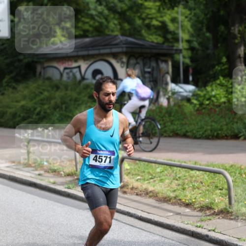 29.06.2025 - hella hamburg halbmarathon Yannick Fuchs http://msf.ph/oto/8157045 29.06.2025 10:18:07 20KM 35, 52, 2618, 4128, 4571, 11624, 16548, 18693, 18897 meine-sportfotos.de