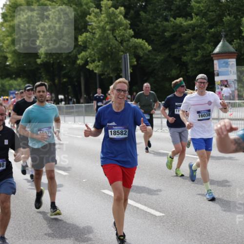 29.06.2025 - hella hamburg halbmarathon Jannik Wohlers http://msf.ph/oto/8157089 29.06.2025 10:17:24 Lombardsbrücke 1015, 1274, 1458, 1622, 1641, 1749, 1795, 2094, 2548, 3138, 3292, 4218, 5002, 5004, 5290, 5611, 5733, 6254, 6336, 6352, 7258, 7413, 8128, 8144, 8799, 9400, 9798, 9964, 10174, 10509, 10831, 11156, 11275, 11656, 11707, 11916, 12031, 12401, 12553, 12683, 13843, 14013, 14194, 14420, 14701, 14738, 14825, 15203, 15322, 15978, 16038, 16576, 16707, 17270, 17542, 17616 meine-sportfotos.de