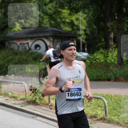 29.06.2025 - hella hamburg halbmarathon Yannick Fuchs http://msf.ph/oto/8157139 29.06.2025 10:18:09 20KM 35, 52, 2618, 4128, 4571, 7862, 11624, 16548, 18693, 18897 meine-sportfotos.de