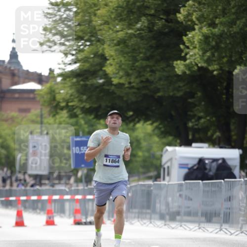 29.06.2025 - hella hamburg halbmarathon Jannik Wohlers http://msf.ph/oto/8157196 29.06.2025 09:38:03 Lombardsbrücke 4116, 11409, 11864 meine-sportfotos.de