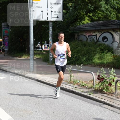 29.06.2025 - hella hamburg halbmarathon Yannick Fuchs http://msf.ph/oto/8157240 29.06.2025 10:18:15 20KM 35, 52, 2618, 4128, 7862, 11624, 18328, 18897, 18930 meine-sportfotos.de