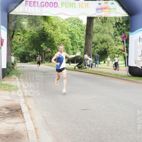 29.06.2025 - hella hamburg halbmarathon MichiJ http://msf.ph/oto/8157242 29.06.2025 10:07:27 Zwischen KM18-KM19  meine-sportfotos.de