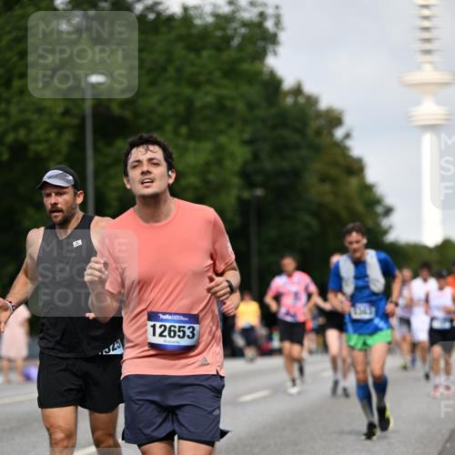 29.06.2025 - hella hamburg halbmarathon Dr. Thomas Lammeyer http://msf.ph/oto/8157251 29.06.2025 10:08:16 Kennedybrücke 1032, 1161, 1355, 1367, 1450, 2277, 2979, 3488, 4095, 4488, 4951, 5058, 5363, 5976, 6142, 6706, 6709, 7485, 8177, 8421, 8422, 8423, 8484, 9526, 9899, 10756 meine-sportfotos.de