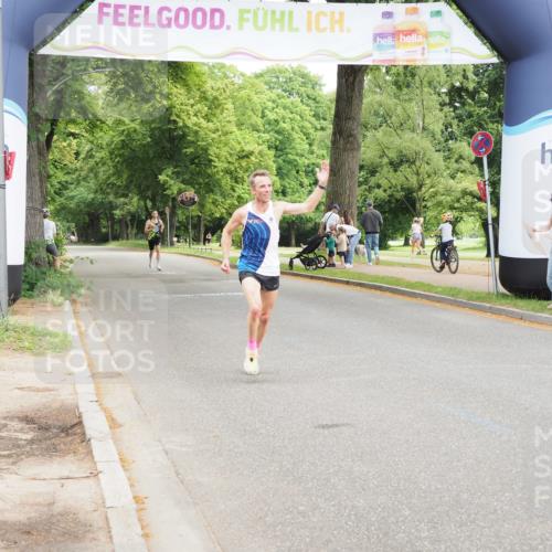 29.06.2025 - hella hamburg halbmarathon MichiJ http://msf.ph/oto/8157272 29.06.2025 10:07:27 Zwischen KM18-KM19  meine-sportfotos.de
