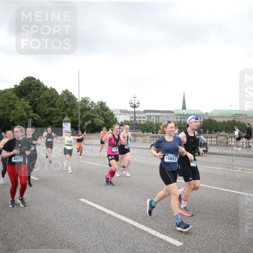 29.06.2025 - hella hamburg halbmarathon Jannik Wohlers http://msf.ph/oto/8157273 29.06.2025 10:54:09 Lombardsbrücke 1949, 2084, 2244, 2532, 2586, 3761, 3795, 3857, 4720, 4971, 5185, 5216, 5933, 5993, 6023, 6279, 7986, 8801, 8803, 9130, 10471, 11033, 11567, 11569, 12930, 13035, 13257, 13272, 13693, 13733, 13826, 14409, 15029, 15174, 15627, 15628, 15674, 15687, 15731, 16019, 16522, 16683, 17394, 19111 meine-sportfotos.de