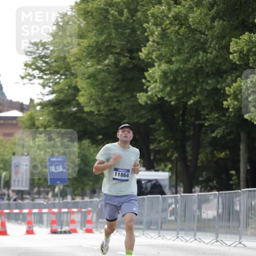 29.06.2025 - hella hamburg halbmarathon Jannik Wohlers http://msf.ph/oto/8157280 29.06.2025 09:38:03 Lombardsbrücke 4116, 11409, 11864 meine-sportfotos.de