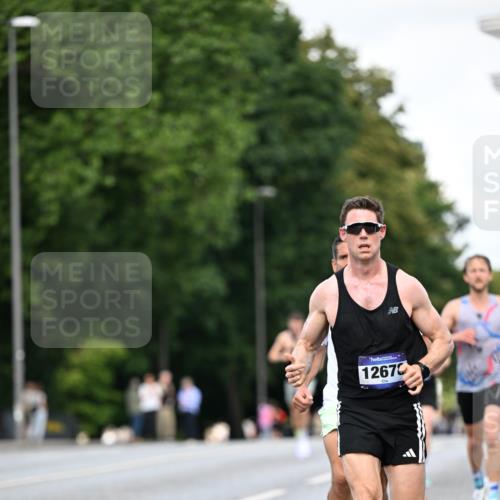 29.06.2025 - hella hamburg halbmarathon Dr. Thomas Lammeyer http://msf.ph/oto/8157318 29.06.2025 09:43:27 Kennedybrücke 34, 35, 52, 54, 5253, 6530, 6816, 9151, 9255, 9447, 9475, 10650 meine-sportfotos.de