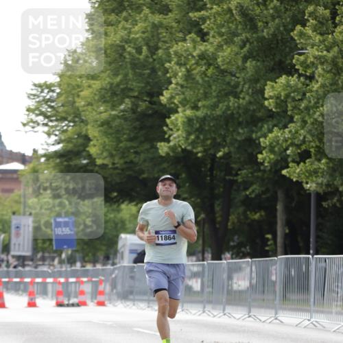 29.06.2025 - hella hamburg halbmarathon Jannik Wohlers http://msf.ph/oto/8157355 29.06.2025 09:38:04 Lombardsbrücke 4116, 11409, 11864 meine-sportfotos.de