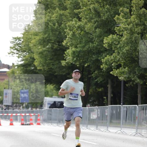 29.06.2025 - hella hamburg halbmarathon Jannik Wohlers http://msf.ph/oto/8157430 29.06.2025 09:38:04 Lombardsbrücke 4116, 11409, 11864 meine-sportfotos.de