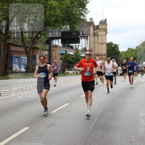 29.06.2025 - hella hamburg halbmarathon Yannick Fuchs http://msf.ph/oto/8157474 29.06.2025 10:38:28 20KM 1220, 1415, 1558, 2365, 2402, 2816, 3021, 3907, 4310, 4425, 4981, 4999, 5231, 5275, 5476, 5624, 5692, 6490, 6705, 6903, 6991, 7005, 7191, 8063, 8145, 8218, 8722, 8900, 9081, 9374, 9444, 9633, 10193, 10669, 10930, 11153, 11346, 11469, 12438, 12554, 12966, 13421, 13996, 14798, 14861, 15225, 15233, 15280, 15512, 15862, 16062, 16224, 16301, 16316, 16547, 16549, 16893, 17251, 17376, 17729, 17748, 17912, 18942 meine-sportfotos.de