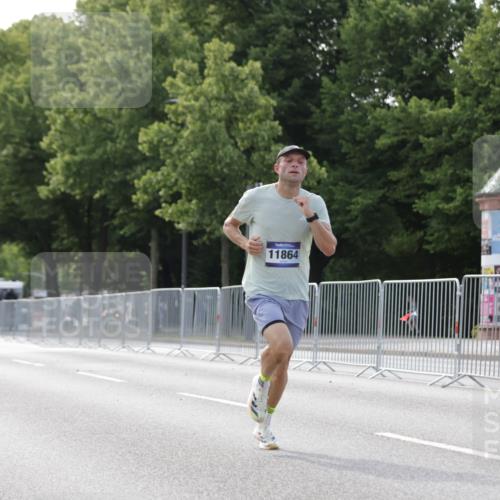 29.06.2025 - hella hamburg halbmarathon Jannik Wohlers http://msf.ph/oto/8157520 29.06.2025 09:38:06 Lombardsbrücke 4116, 11409, 11864 meine-sportfotos.de