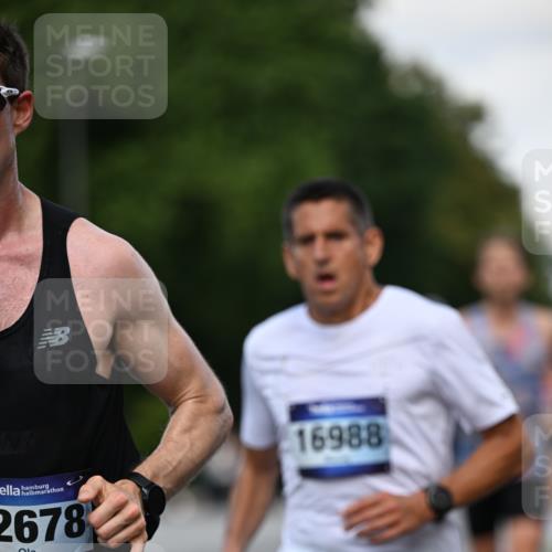 29.06.2025 - hella hamburg halbmarathon Dr. Thomas Lammeyer http://msf.ph/oto/8157533 29.06.2025 09:43:29 Kennedybrücke 34, 54, 5253, 6530, 6816, 9151, 9447, 9475 meine-sportfotos.de