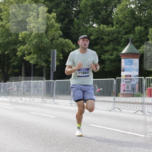 29.06.2025 - hella hamburg halbmarathon Jannik Wohlers http://msf.ph/oto/8157567 29.06.2025 09:38:06 Lombardsbrücke 4116, 11409, 11864 meine-sportfotos.de
