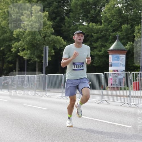 29.06.2025 - hella hamburg halbmarathon Jannik Wohlers http://msf.ph/oto/8157580 29.06.2025 09:38:06 Lombardsbrücke 4116, 11409, 11864 meine-sportfotos.de