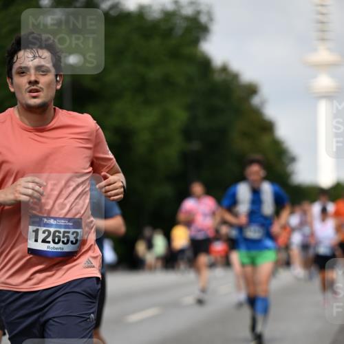 29.06.2025 - hella hamburg halbmarathon Dr. Thomas Lammeyer http://msf.ph/oto/8157633 29.06.2025 10:08:17 Kennedybrücke 1032, 1161, 1355, 1367, 1450, 2277, 2979, 3488, 4488, 4951, 5058, 5363, 5976, 6142, 6706, 6709, 7485, 8177, 8421, 8422, 8423, 8484, 9526, 9899, 10756 meine-sportfotos.de