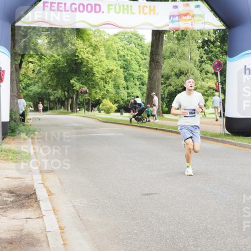 29.06.2025 - hella hamburg halbmarathon MichiJ http://msf.ph/oto/8157656 29.06.2025 10:07:56 Zwischen KM18-KM19  meine-sportfotos.de