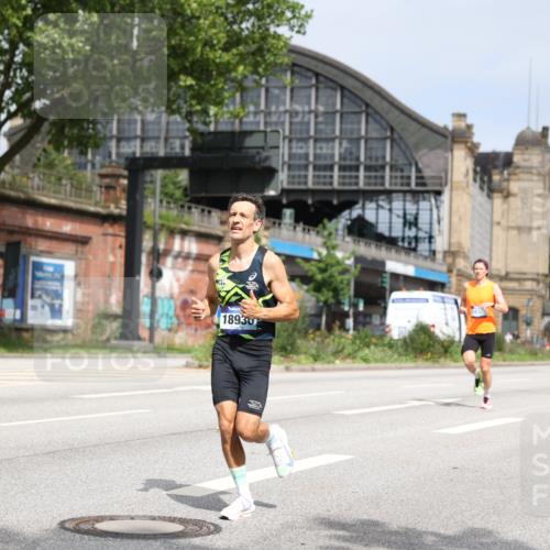 29.06.2025 - hella hamburg halbmarathon Yannick Fuchs http://msf.ph/oto/8157692 29.06.2025 10:18:36 20KM 7834, 7862, 9151, 16169, 17771, 18328, 18930 meine-sportfotos.de