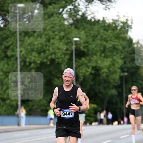 29.06.2025 - hella hamburg halbmarathon Dr. Thomas Lammeyer http://msf.ph/oto/8157735 29.06.2025 09:43:32 Kennedybrücke 34, 54, 5253, 6530, 6816, 9151, 9447, 9475 meine-sportfotos.de