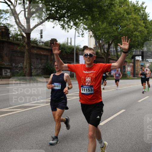 29.06.2025 - hella hamburg halbmarathon Yannick Fuchs http://msf.ph/oto/8157736 29.06.2025 10:38:30 20KM 1220, 1415, 1558, 1902, 2365, 2402, 2816, 3004, 3021, 3907, 4310, 4425, 4981, 4999, 5231, 5275, 5476, 5624, 5692, 6490, 6705, 6903, 6991, 7005, 7191, 8063, 8145, 8218, 8722, 8900, 9081, 9159, 9374, 9444, 9633, 10193, 10669, 10930, 11153, 11346, 11469, 12554, 12966, 13421, 13996, 14667, 14798, 14861, 15185, 15225, 15233, 15280, 15512, 15862, 16062, 16224, 16301, 16316, 16547, 16549, 16893, 17251, 17376, 17729, 17748, 17912, 18942 meine-sportfotos.de