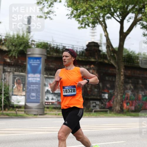 29.06.2025 - hella hamburg halbmarathon Yannick Fuchs http://msf.ph/oto/8157815 29.06.2025 10:18:39 20KM 7834, 7862, 9151, 16169, 17771, 18328, 18930 meine-sportfotos.de