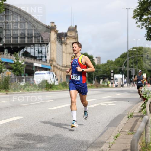 29.06.2025 - hella hamburg halbmarathon Yannick Fuchs http://msf.ph/oto/8157842 29.06.2025 10:18:44 20KM 6699, 7834, 9151, 9385, 9447, 16169, 17771 meine-sportfotos.de