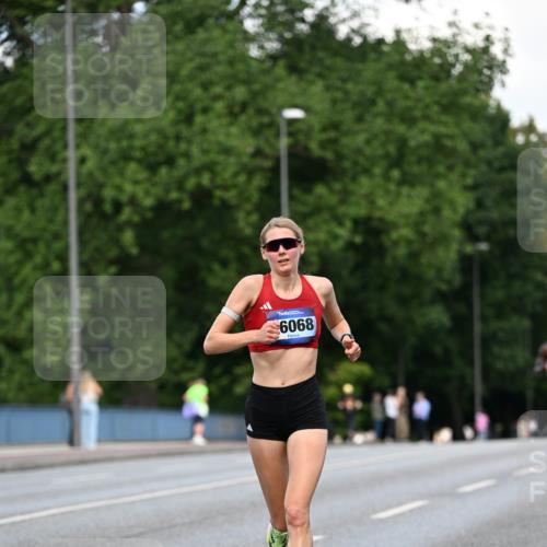 29.06.2025 - hella hamburg halbmarathon Dr. Thomas Lammeyer http://msf.ph/oto/8157848 29.06.2025 09:43:35 Kennedybrücke 5253, 6816, 9151, 9447, 9475 meine-sportfotos.de
