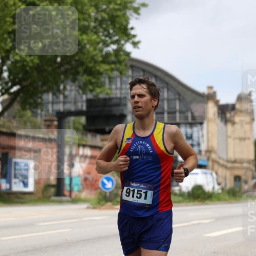 29.06.2025 - hella hamburg halbmarathon Yannick Fuchs http://msf.ph/oto/8157915 29.06.2025 10:18:45 20KM 6699, 7834, 9151, 9385, 9447, 16169, 17771, 19078 meine-sportfotos.de