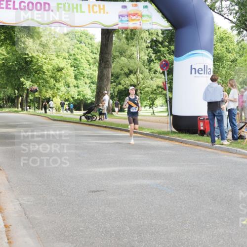29.06.2025 - hella hamburg halbmarathon MichiJ http://msf.ph/oto/8157917 29.06.2025 10:08:21 Zwischen KM18-KM19  meine-sportfotos.de