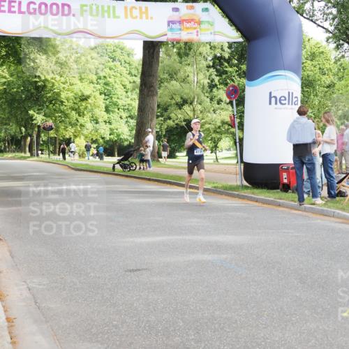 29.06.2025 - hella hamburg halbmarathon MichiJ http://msf.ph/oto/8157937 29.06.2025 10:08:21 Zwischen KM18-KM19  meine-sportfotos.de