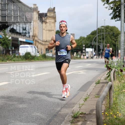 29.06.2025 - hella hamburg halbmarathon Yannick Fuchs http://msf.ph/oto/8157955 29.06.2025 10:18:48 20KM 6699, 7834, 9151, 9385, 9447, 16169, 17771, 19078 meine-sportfotos.de