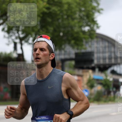 29.06.2025 - hella hamburg halbmarathon Yannick Fuchs http://msf.ph/oto/8158007 29.06.2025 10:18:50 20KM 6699, 7834, 9385, 9447, 16169, 17771, 19078 meine-sportfotos.de