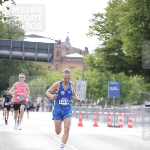 29.06.2025 - hella hamburg halbmarathon Jannik Wohlers http://msf.ph/oto/8158019 29.06.2025 09:38:47 Lombardsbrücke 14188, 16529 meine-sportfotos.de