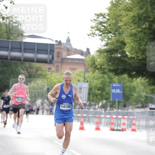 29.06.2025 - hella hamburg halbmarathon Jannik Wohlers http://msf.ph/oto/8158031 29.06.2025 09:38:47 Lombardsbrücke 14188, 16529 meine-sportfotos.de