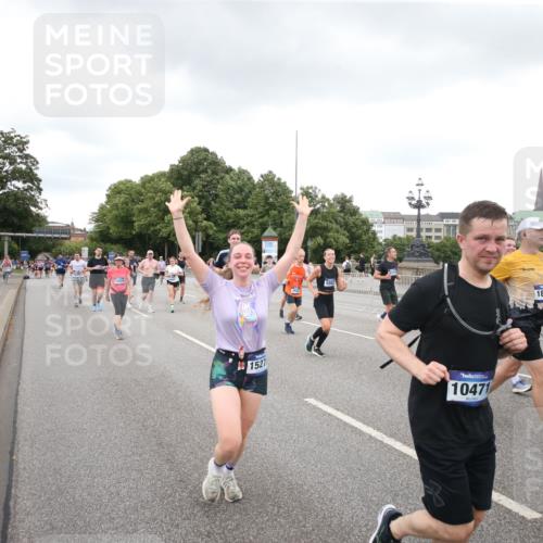 29.06.2025 - hella hamburg halbmarathon Jannik Wohlers http://msf.ph/oto/8158053 29.06.2025 10:54:24 Lombardsbrücke 1198, 2084, 2566, 2586, 2632, 3002, 4191, 4192, 5392, 5500, 5727, 5882, 6839, 6982, 8012, 8186, 9521, 9596, 10331, 10471, 11033, 11226, 11287, 11567, 11569, 12240, 12268, 12270, 13272, 13283, 13826, 13944, 13945, 14409, 14752, 15029, 15271, 15553, 15687, 16019, 16443, 16637, 18168, 18372, 19111 meine-sportfotos.de