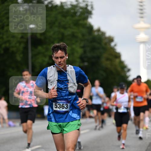 29.06.2025 - hella hamburg halbmarathon Dr. Thomas Lammeyer http://msf.ph/oto/8158064 29.06.2025 10:08:20 Kennedybrücke 1032, 1161, 1355, 1367, 1377, 1450, 1674, 2277, 2979, 3413, 3488, 4488, 4951, 5058, 5354, 5363, 5365, 5976, 6142, 6706, 6709, 7485, 8177, 8421, 8422, 8423, 9526, 10756 meine-sportfotos.de