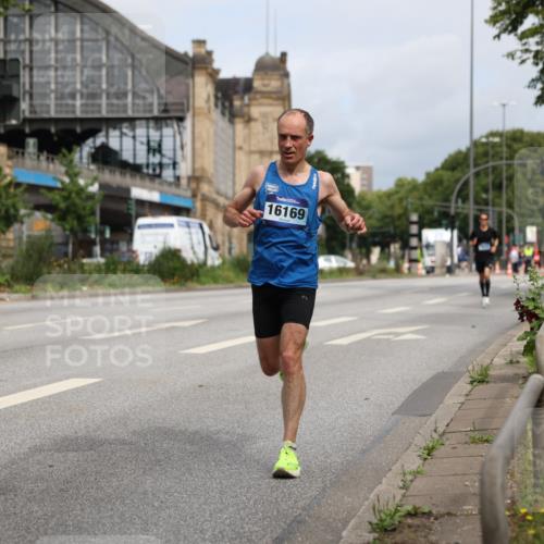 29.06.2025 - hella hamburg halbmarathon Yannick Fuchs http://msf.ph/oto/8158074 29.06.2025 10:18:52 20KM 5301, 6699, 7834, 9385, 9447, 16169, 17771, 19078 meine-sportfotos.de