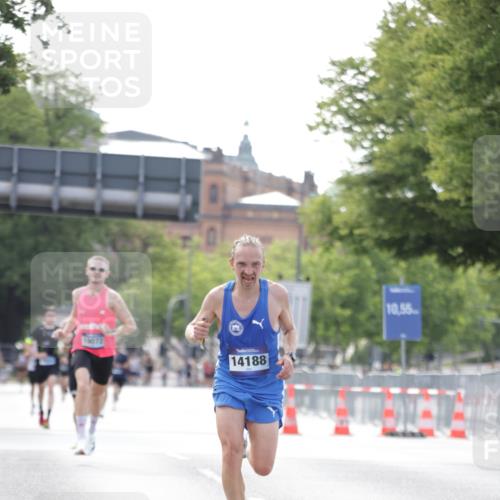 29.06.2025 - hella hamburg halbmarathon Jannik Wohlers http://msf.ph/oto/8158079 29.06.2025 09:38:47 Lombardsbrücke 14188, 16529 meine-sportfotos.de