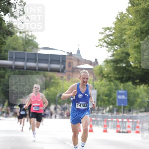 29.06.2025 - hella hamburg halbmarathon Jannik Wohlers http://msf.ph/oto/8158099 29.06.2025 09:38:47 Lombardsbrücke 14188, 16529 meine-sportfotos.de