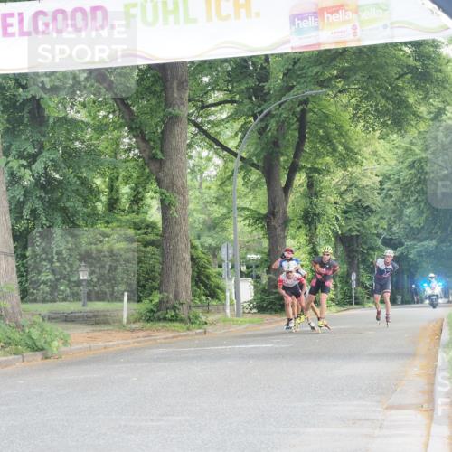 29.06.2025 - hella hamburg halbmarathon KatJ http://msf.ph/oto/8158103 29.06.2025 09:04:22 Zwischen KM18-KM19  meine-sportfotos.de