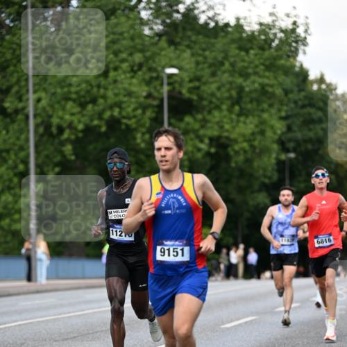 29.06.2025 - hella hamburg halbmarathon Dr. Thomas Lammeyer http://msf.ph/oto/8158126 29.06.2025 09:43:39 Kennedybrücke 5253, 6816, 9151, 9447, 9475 meine-sportfotos.de