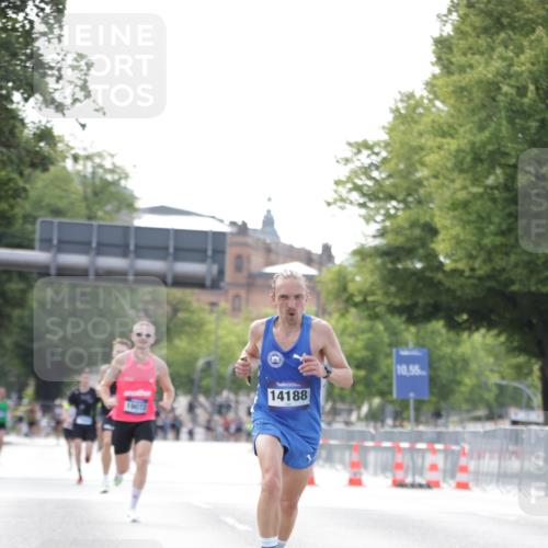 29.06.2025 - hella hamburg halbmarathon Jannik Wohlers http://msf.ph/oto/8158156 29.06.2025 09:38:48 Lombardsbrücke 14188, 16529 meine-sportfotos.de