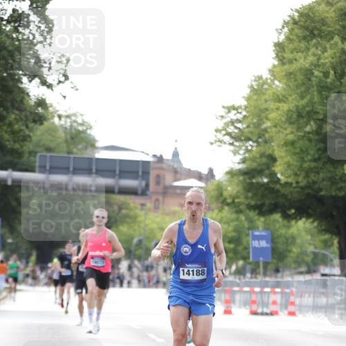 29.06.2025 - hella hamburg halbmarathon Jannik Wohlers http://msf.ph/oto/8158184 29.06.2025 09:38:48 Lombardsbrücke 14188, 16529 meine-sportfotos.de